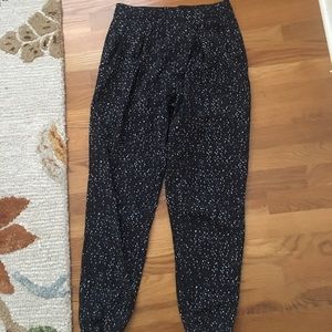Lulu joggers